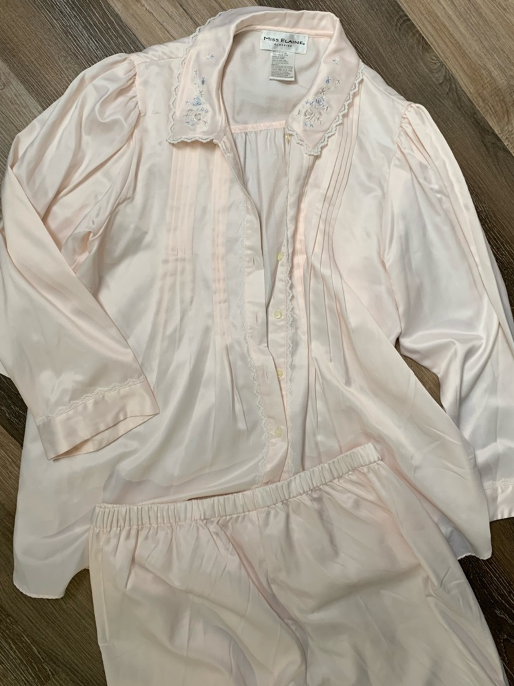 BNWT Miss Elaine Pale Pink Satin Embroidered Pyjama 2pc Set